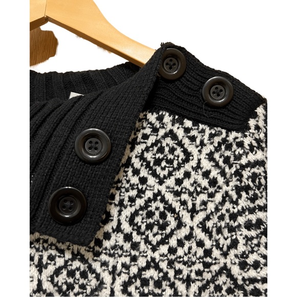 LIZ CLAIBORNE BLACK AND WHITE SWEATER SIZE PXL - Picture 3 of 11
